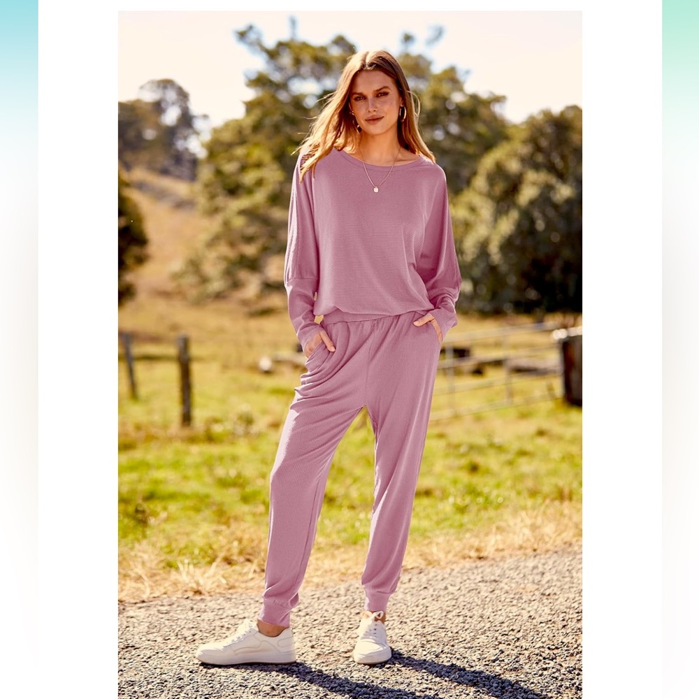 NEW 2 Piece Ribbed Lounge Set- Small